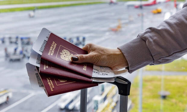 Суд признал законным отказ в посадке на рейс без бумажных посадочных талонов