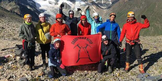 Школьники из Москвы поднялись на Эльбрус и побывали на Горном Алтае