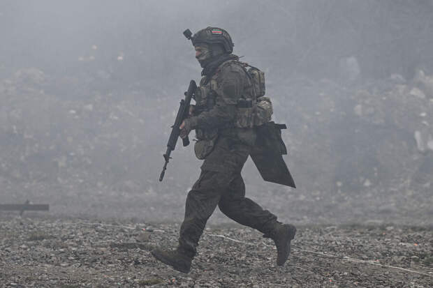 Росгвардеец объявил об успешных операциях на всех фронтах