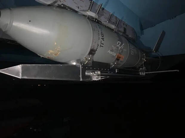 Российские ВКС ударом авиабомбы ФАБ-250 с УМПК уничтожили штаб 10-й ОГШБр ВСУ «Эдельвейс» в Северске