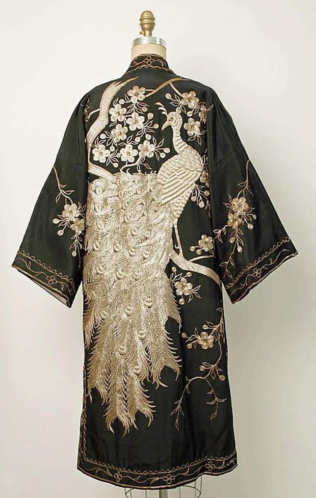 Evening coat, 1920s–30s, Japanese. Medium: silk, metallic thread | The Metropoitan Museum of Art: 