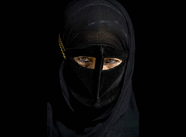 Фотография: Традиционные маски у иранских женщин №8 - BigPicture.ru