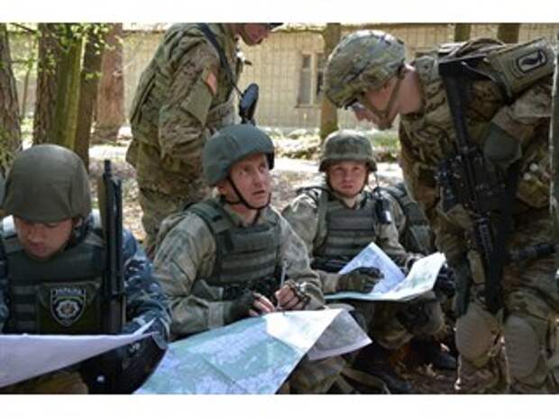 Американцы не прочь «прогреть» фронт на Донбассе