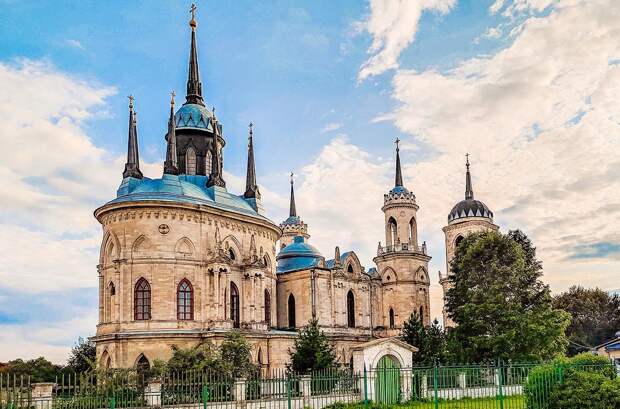 20 самых красивых зданий Москвы (ФОТО)