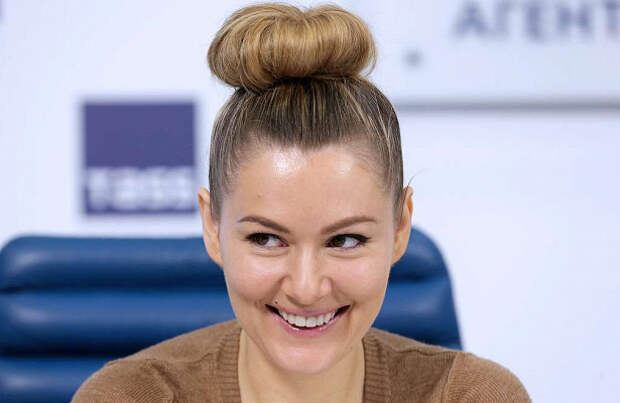 Звезда «Универа» Мария Кожевникова уехала с детьми из России