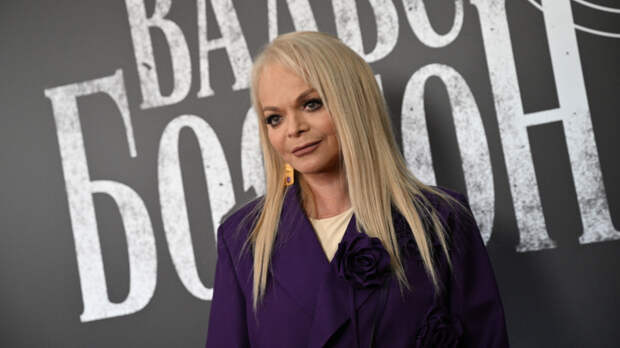 «Это конкретный удар»: болезнь помешала Ларисе Долиной выйти на модный показ