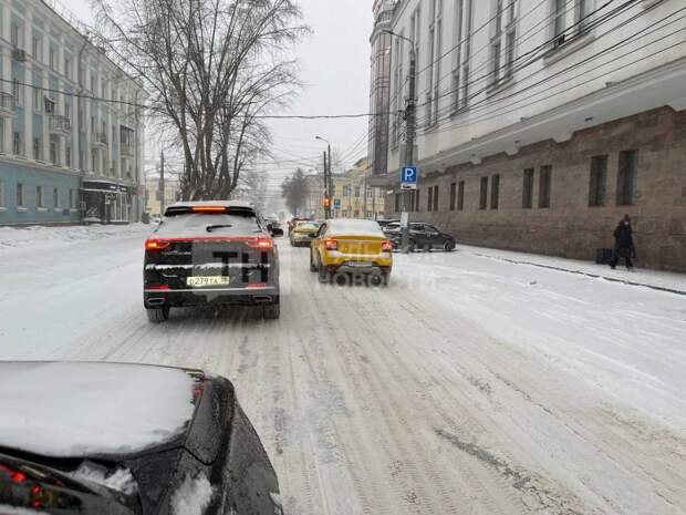 Тулу вновь накрыл февральский снегопад с метелью, дороги нечищены