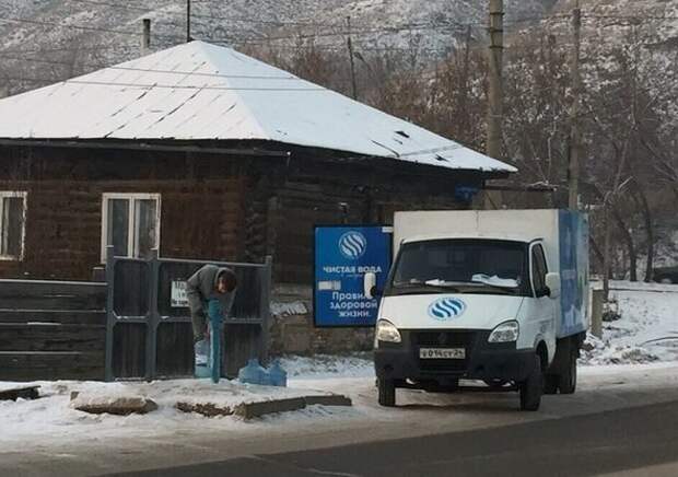 Они просто устроились на работу в офис и вот что произошло 