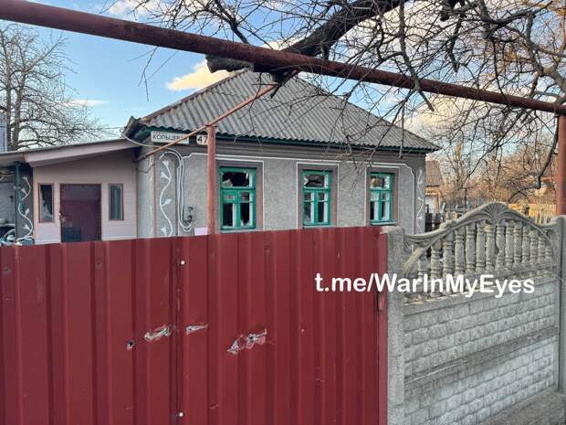 Последствия прилета ударного БПЛА в Куйбышевском районе Донецка сегодня