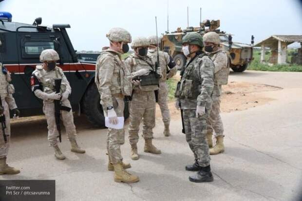 Россия и Турция провели совместное патрулирование в сирийском Идлибе Россия и Турция провели совместное патрулирование в сирийском Идлибе