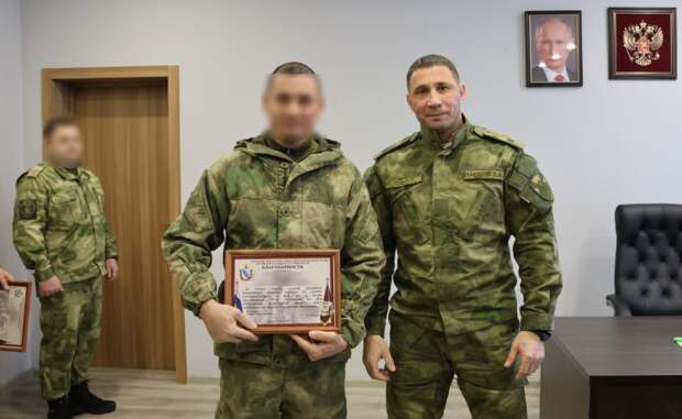 В Курске наградили отличившихся саперов Росгвардии