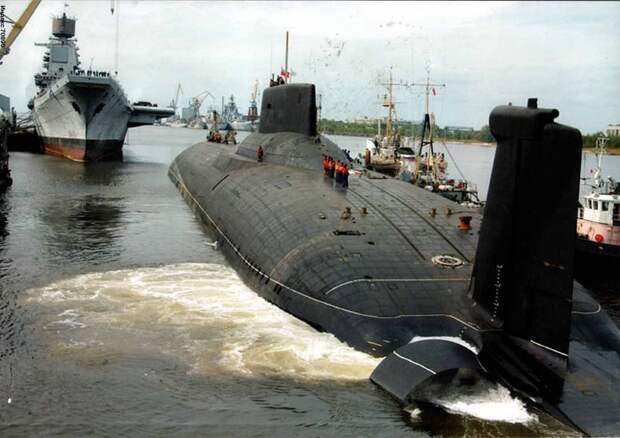 Самая большая подводная лодка в мире АПЛ "Акула", акула, проект 941, тайфун