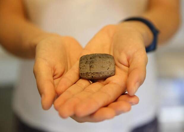 Турецкие археологи обнаружили хеттскую княжескую печать и клинописную табличку