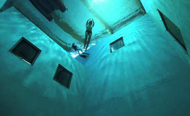 Nemo 33 Брюссель, Бельгия Это один из самых глубоких бассейнов в мире. Здесь проводят тренировки инструкторы подводного плавания и профессиональные фридайверы, здесь же, время от времени, снимают громкие голливудские сцены.