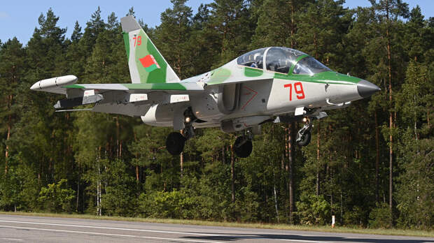 Лукашенко заявил о приведении в готовность ВВС Белоруссии из-за активизации ВСУ