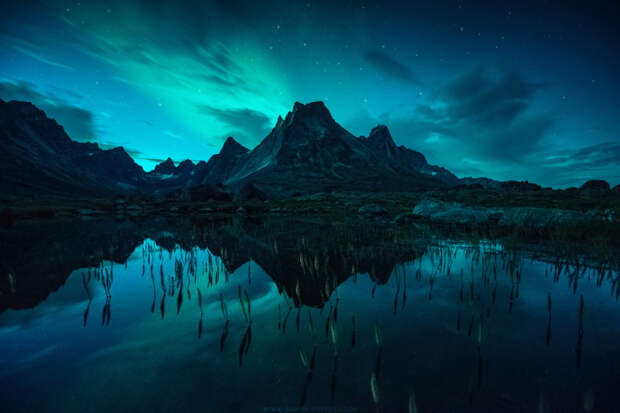 Красота горного озера ночью. Автор фотографии: Саймон Роппель (Simon Roppel).