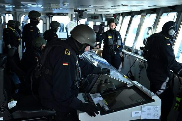 НАТО контролирует Балтийское море – глава генштаба ВС Франции