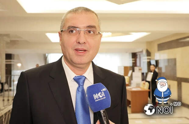 Ренато Усатый: «Давайте общаться за праздничным столом, и не по Skype»