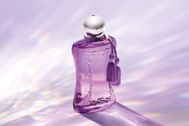 Парфюмерная вода Palatine, Parfums de Marly, 43 000 руб. («Золотое яблоко»)