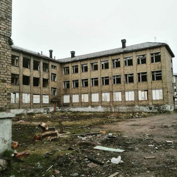 Воркута, школа номер 16. Воркута, школа номер 16.