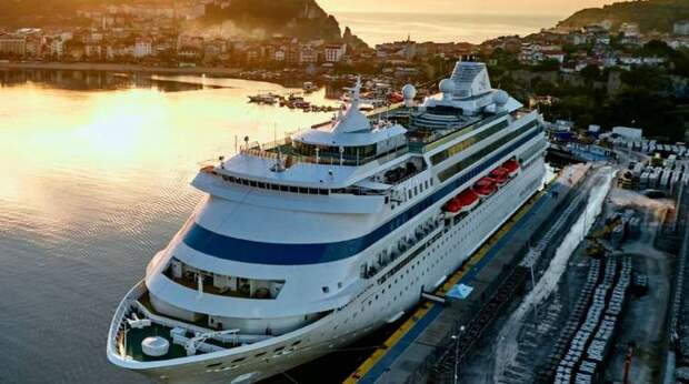 Семидневный круиз предполагает заход в четыре турецких порта и два дня в открытом море