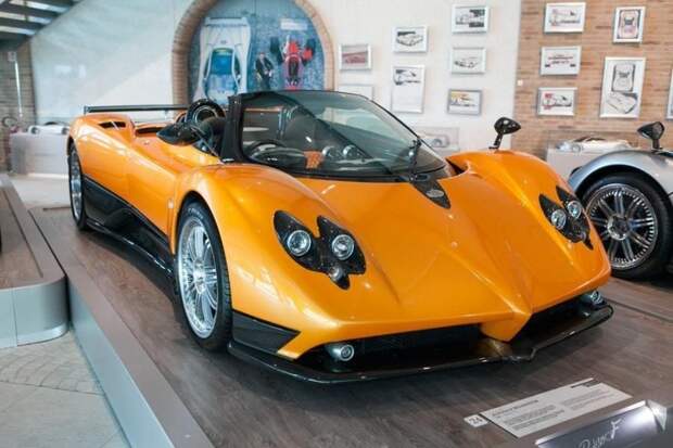 Музей на заводе по производству суперкаров Pagani