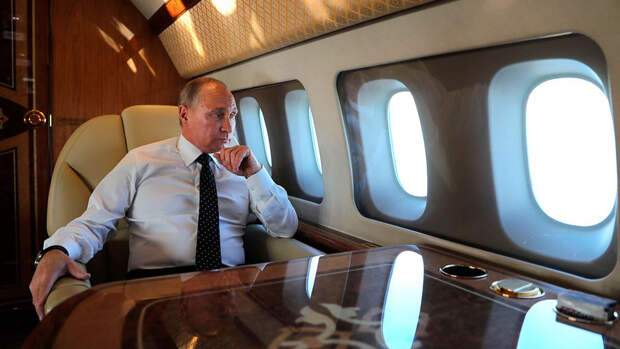 Flightradar24: самолет Путина совершил посадку в аэропорту Сунан в КНДР