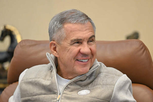 Рөстәм Миңнеханов «Алтын битлек» махсус премиясе лауреаты булды