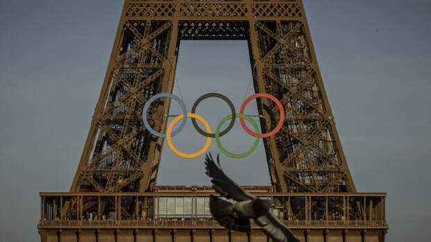В МОК оправдались за появление баннера с Исинбаевой перед Олимпиадой в Париже