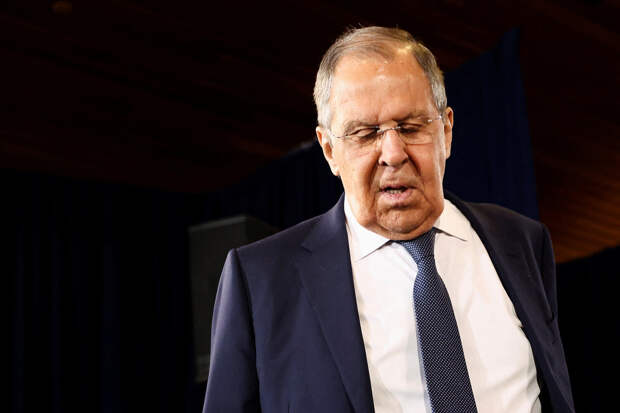 Лавров: глаза Запада широко закрыты на коррупционные скандалы в Киеве