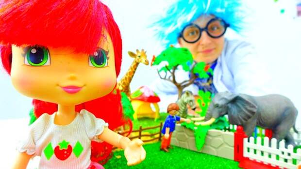 Развивающее видео. Профессор и ШАРЛОТТА Земляничка в ЗООПАРКЕ ! Жизнь животные. Прикольные стихи