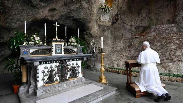 Вызвали на ковер: Пентагон угрожал Папе Римскому раскольным «Авиньонским папством»