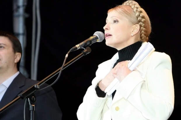 Медведев объяснил, почему на Украине «зарыли карту» Тимошенко