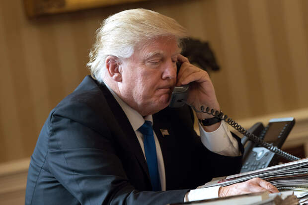 Трамп рассказал о своем неслучившемся импичменте из-за звонка Зеленскому