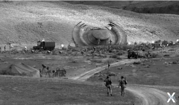 В 1947 году в штате Нью-Мексико якобы разбилась "летающая тарелка". На фото - реконструкция места происшествия