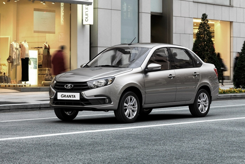 Началось производство новой Lada Granta со 106-сильным мотором и вариатором