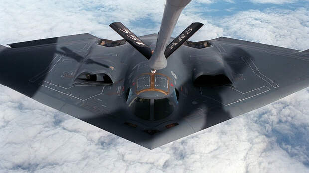 На авиабазе США загорелся новейший стелс-бомбардировщик