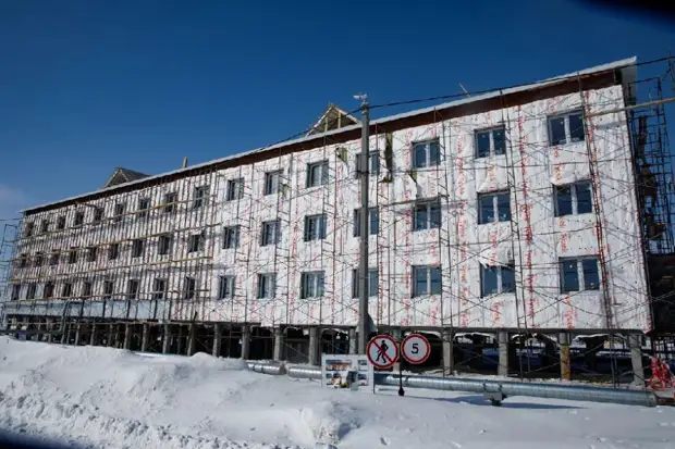 В поселке Новый Порт построили новые дома, дороги и детские площадки