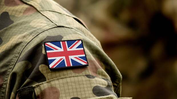 Британия привела в готовность эсминец после атаки на авиабазу на Кипре