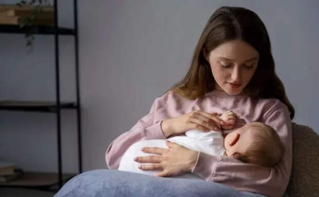 Послеродовая депрессия: симптомы опасного состояния и как с ним бороться