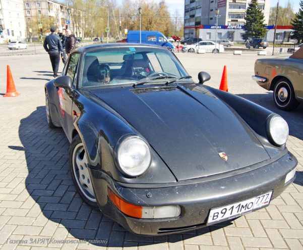 В городе Конаково прошла выставка раритетных автомобилей