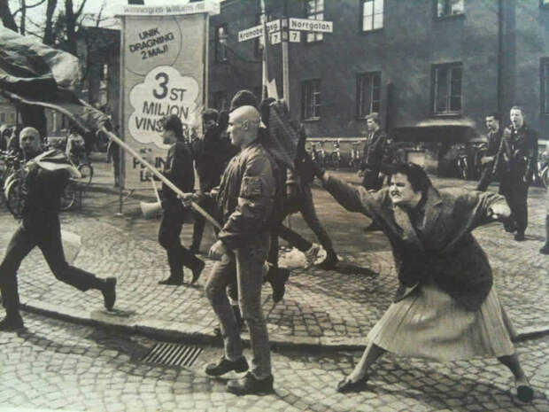 сумка, дама, неонацист