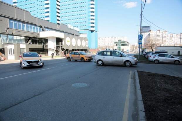 У бывшей гостиницы «Молодёжная» появится разворот в сторону области