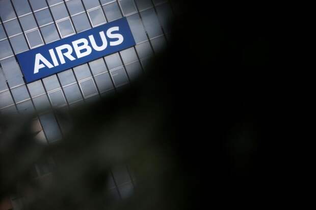 Airbus в 3 кв сократила прибыль меньше прогнозов, повысила цели на год