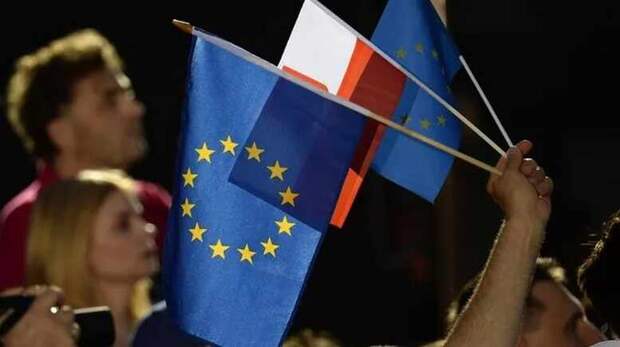 Польша угрожает Еврокомиссии