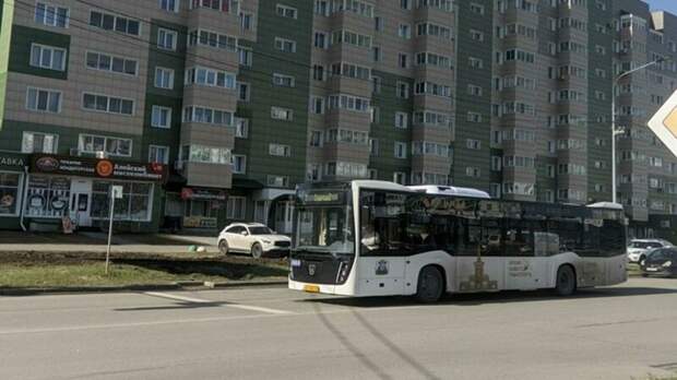 В Барнауле на маршруты вышли новые автобусы № 10
