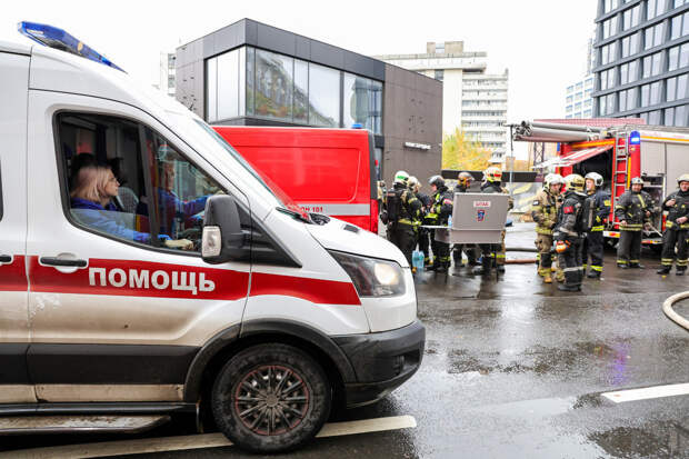 В Воронежской области после падения обломков БПЛА поврежден автомобиль