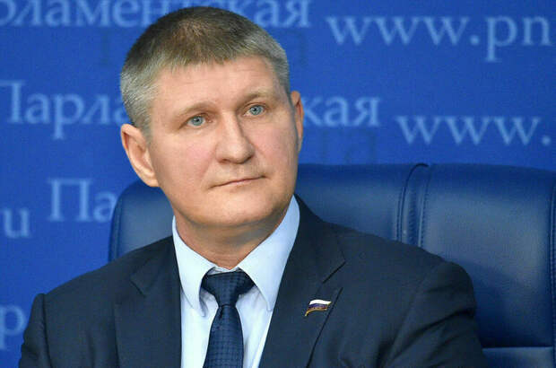 Депутат Шеремет считает, что Запад должен принять поражение Украины