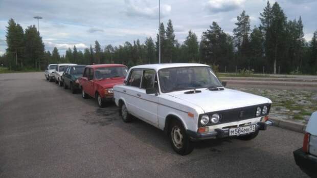 В Финляндии пройдет аукцион брошенных беженцами российских автомобилей (4 фото)