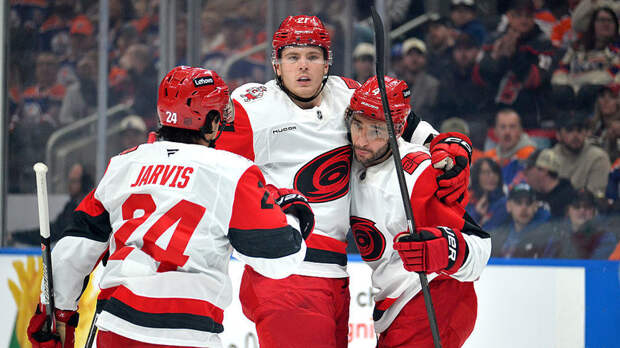 Гол Подколзина не спас «Эдмонтон» от поражения в матче с «Каролиной»